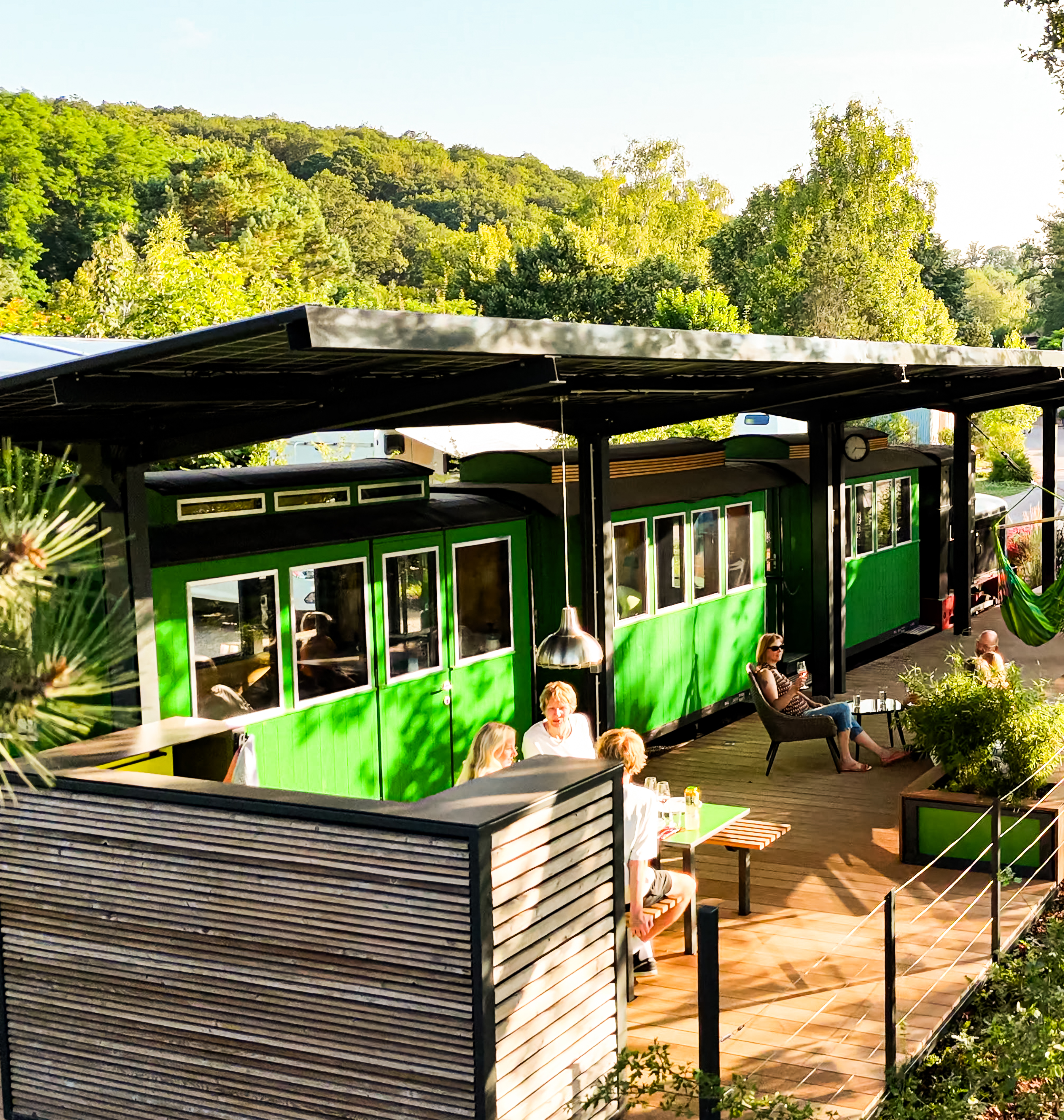 schlafwaggons terrasse